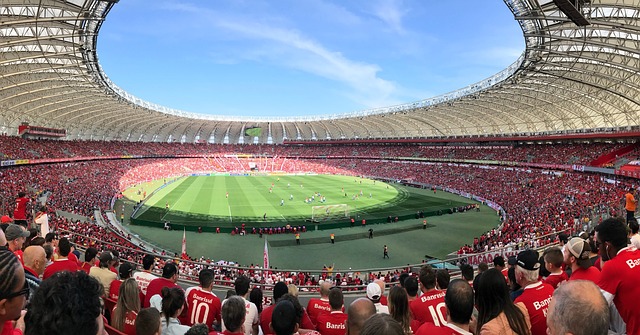 06年季后赛抢7大战科比第四节拒出手引争议